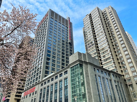 2015年，喬遷至高新區(qū)光泰路7號(hào)自建辦公大樓.jpg