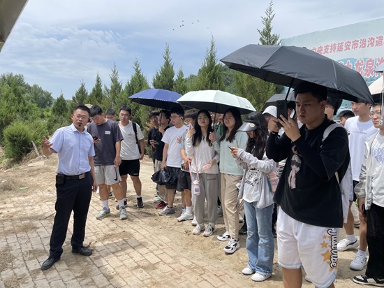 13日，南泥灣治溝造地示范項(xiàng)目現(xiàn)場教學(xué)（延安分公司）.jpg